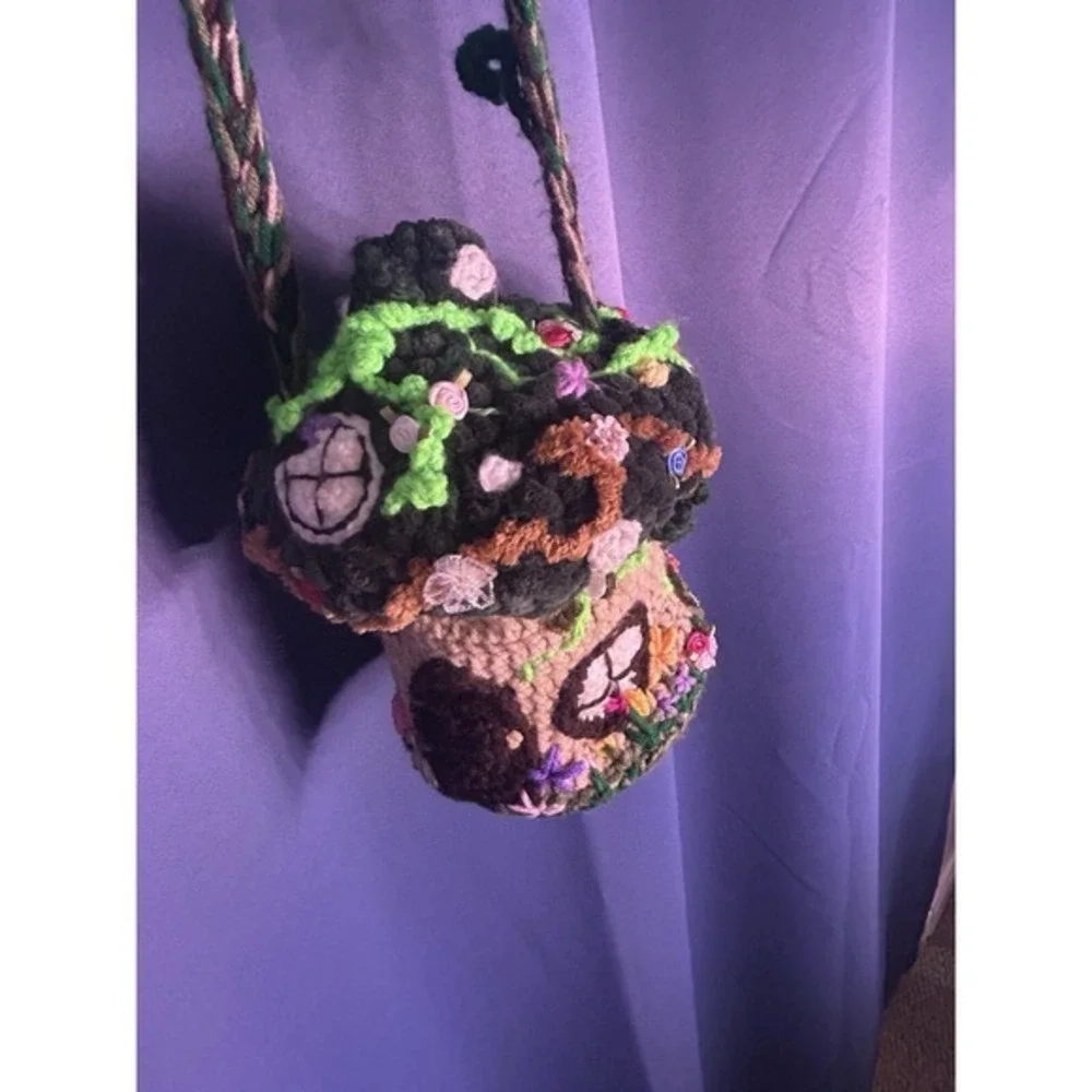 Handmade 1 Of A‎ Kind Rare Crochet Fairy House Purse Knitted Festival Beautiful